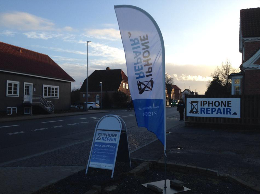 iPhoneRepair butik - design af skilte, banner m.m.